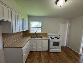 3114 Healey Dr in Dallas, TX - Building Photo - Building Photo