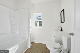 1942 Ford Rd in Bristol, PA - Building Photo - Building Photo