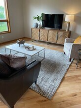 3109 Tamarack Ln SE in Rochester, MN - Building Photo - Building Photo