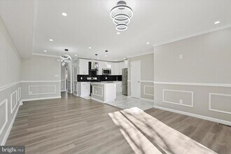 9174 Frankford Ave in Philadelphia, PA - Building Photo - Building Photo