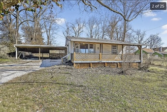 4148 S Hooper Ave in Springfield, MO - Building Photo - Building Photo