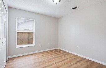 4107 11th Ave E in Bradenton, FL - Building Photo - Building Photo