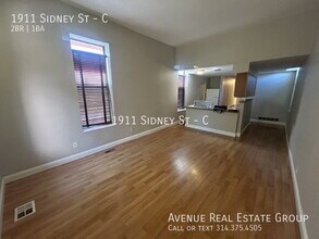 1911 Sidney St in St. Louis, MO - Building Photo - Building Photo