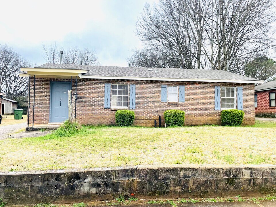 2014 Yancey Ave in Montgomery, AL - Building Photo