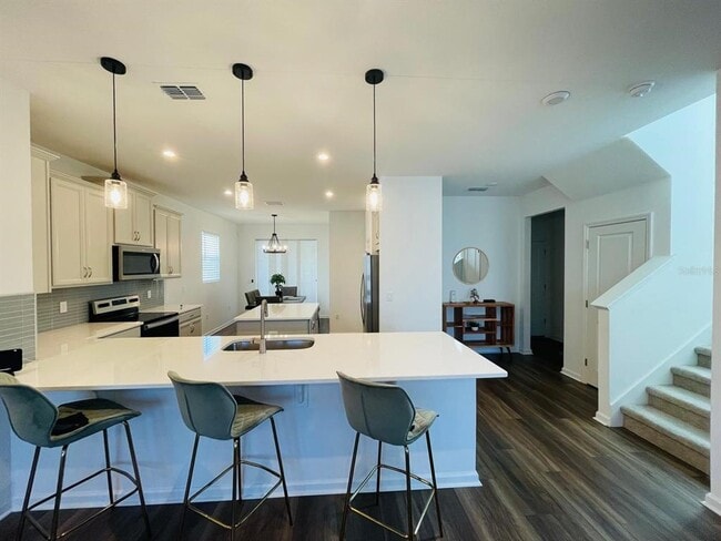 8563 Compass Pt Ave in Orlando, FL - Building Photo - Building Photo
