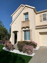 2201 S Donovan Way in San Ramon, CA - Building Photo - Building Photo