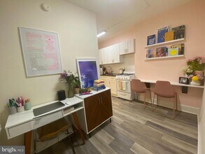 1735 Bainbridge St in Philadelphia, PA - Building Photo - Building Photo