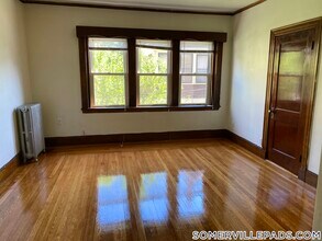 163 Summer St, Unit 8 in Somerville, MA - Foto de edificio - Building Photo