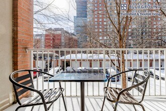 444 Washington Blvd in Jersey City, NJ - Building Photo - Building Photo