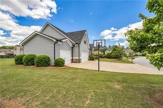 304 Red Cap Cir in Jefferson, GA - Building Photo - Building Photo