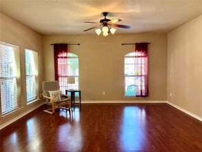 4140 Comanche Dr in Carrollton, TX - Foto de edificio - Building Photo