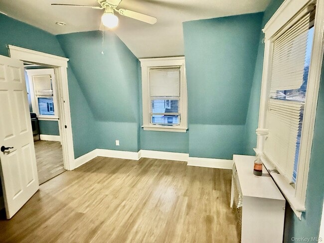 101 Haseco Ave in Port Chester, NY - Building Photo - Building Photo