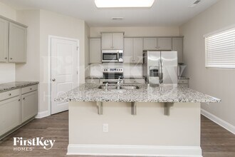 9131 Marion Oaks Dr in Charlotte, NC - Foto de edificio - Building Photo