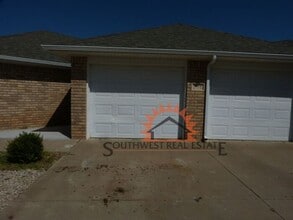 4624 Sandstone Dr in Clovis, NM - Building Photo - Building Photo
