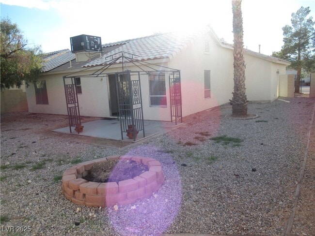 property at 4924 Lone Vista Way