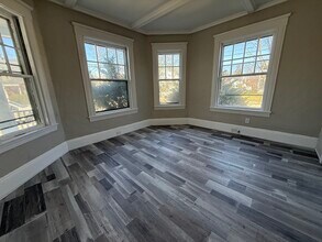 68 Ash St in Brockton, MA - Building Photo - Building Photo