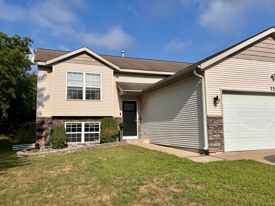 723 Pat Ave NW in Grand Rapids, MI - Building Photo