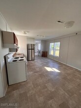 3190 Karen Dr in Naples, FL - Building Photo - Building Photo