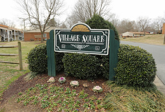 Village Square in Gastonia, NC - Building Photo - Building Photo