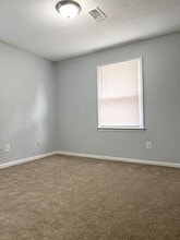 845 White Oak Ct in Lawrenceville, GA - Building Photo - Building Photo