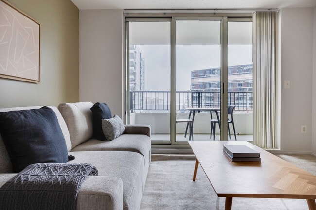 property at 850 N Randolph St