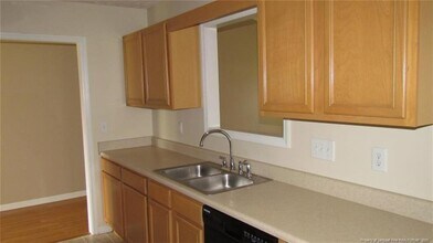2442 Larwood Dr in Fayetteville, NC - Building Photo - Building Photo