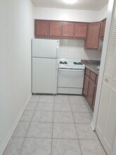 540 W Roscoe St in Chicago, IL - Building Photo - Building Photo