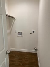 5622 Ridgeway Dr in Houston, TX - Building Photo - Building Photo