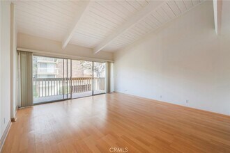 6542 Ocean Crest Dr, Unit B312 in Rancho Palos Verdes, CA - Building Photo - Building Photo