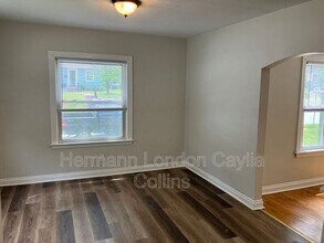 1000 Jackson St in St. Charles, MO - Building Photo - Building Photo