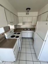 4980 Apollostar Ct, Unit 1 in Las Vegas, NV - Building Photo - Building Photo