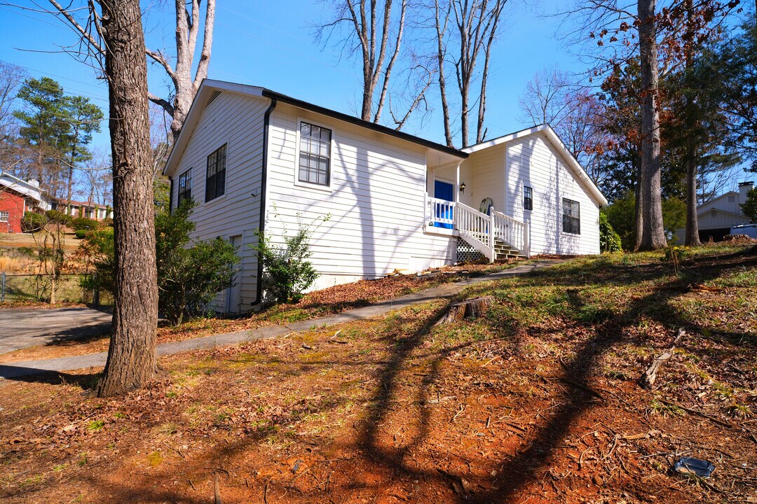 5201 Sunset Trail in Marietta, GA - Building Photo