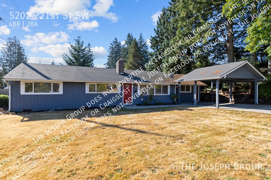 5202 221st St SW in Mountlake Terrace, WA - Building Photo