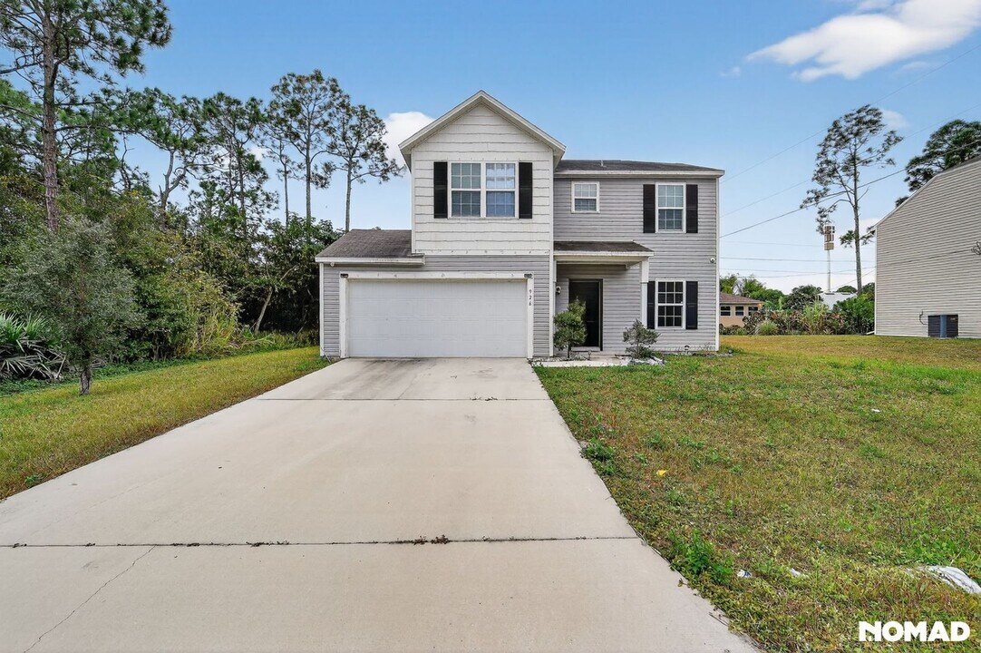 926 Waco Blvd SE in Palm Bay, FL - Foto de edificio