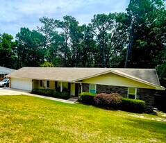 1909 Pisgah Rd in North Augusta, SC - Building Photo
