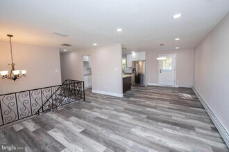 710 W Callowhill St in Perkasie, PA - Building Photo - Building Photo