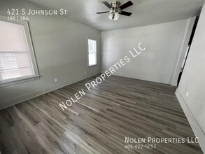 421 S Johnson St in Enid, OK - Building Photo - Building Photo