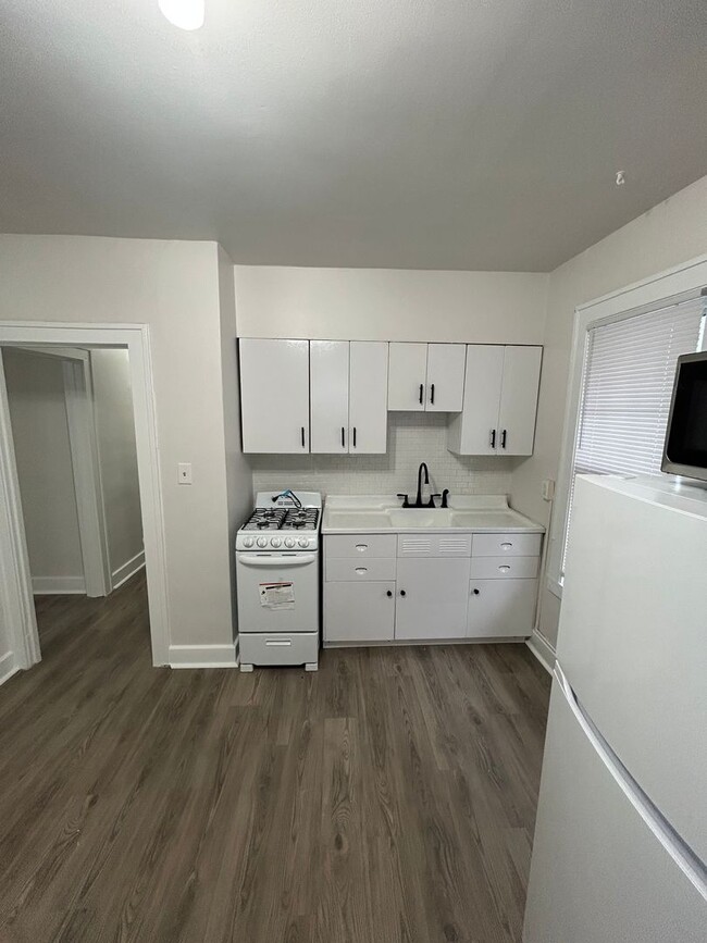 property at 1259-1261 Glenwood Blvd