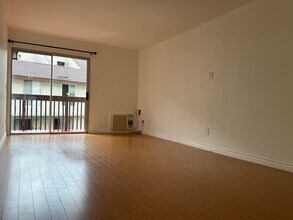 6131 Rancho Mission Rd in San Diego, CA - Building Photo - Building Photo