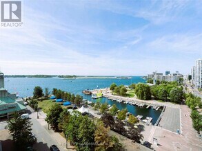 251 Queens Quay W in Toronto, ON - Building Photo - Building Photo