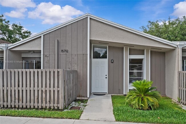 property at 15712 Woodgate Ct
