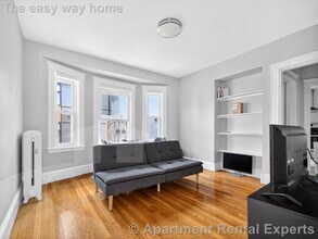 254 Main St in Medford, MA - Foto de edificio - Building Photo