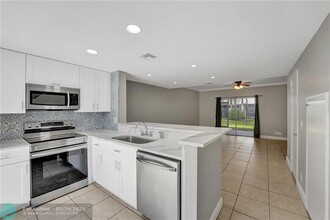 55 SW 3rd St in Pompano Beach, FL - Building Photo - Building Photo