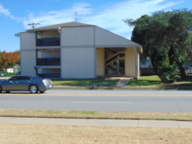 MERIDIAN APARTMENTS in Wichita, KS - Building Photo - Other