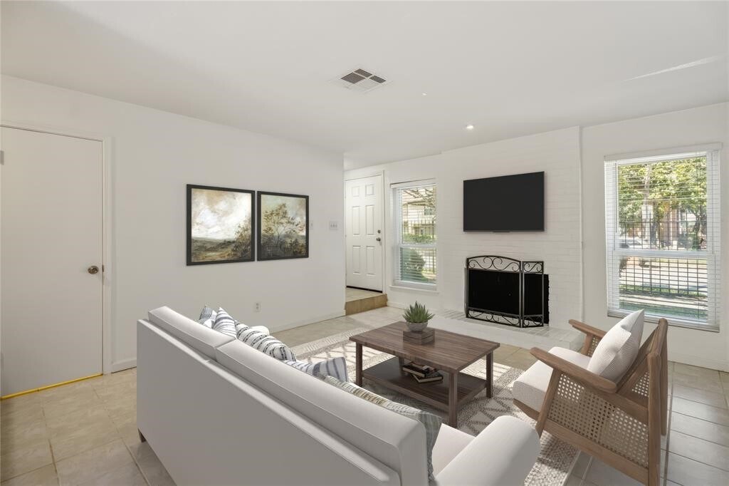 2501 Bering Dr in Houston, TX - Building Photo