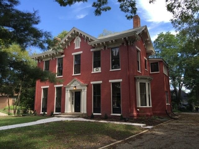 304 S Summit St, Unit 103