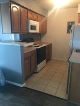 10150 E Virginia Ave, Unit 6-105 in Denver, CO - Foto de edificio - Building Photo