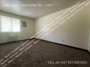 4563-4569 Croftshire Dr in Kettering, OH - Foto de edificio - Building Photo