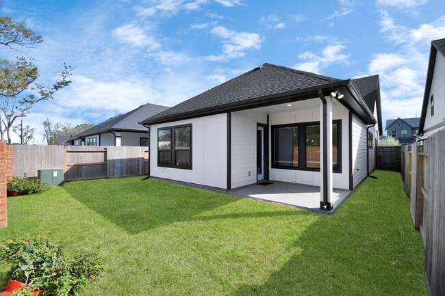 property at 1535 Park Path Dr