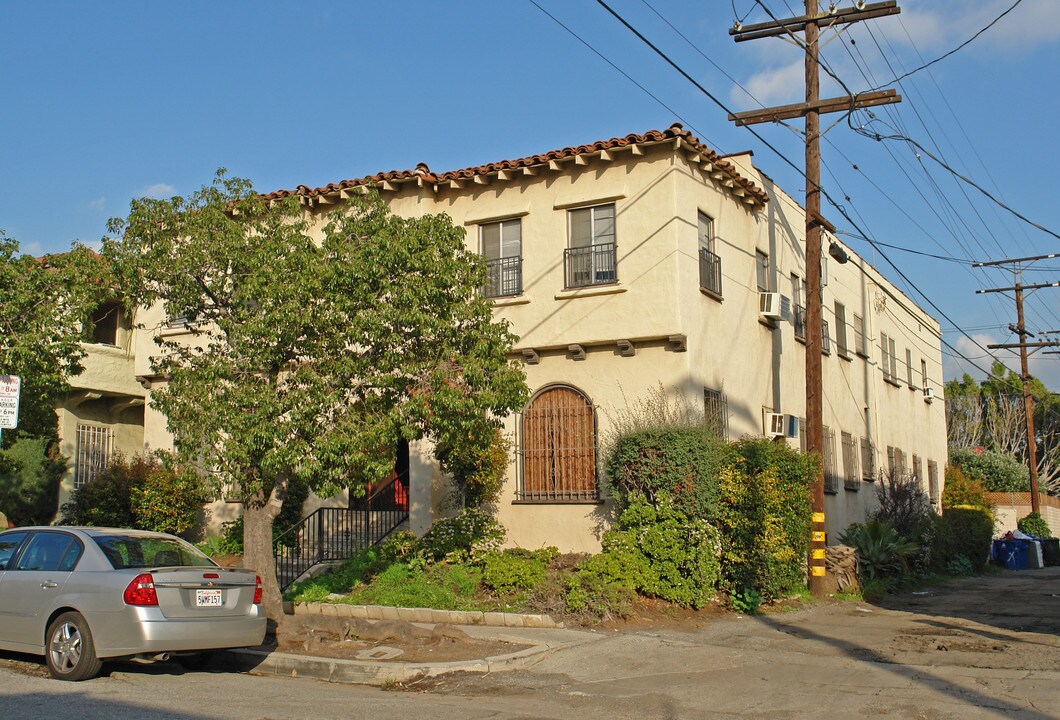 312 N Gardner St in Los Angeles, CA - Foto de edificio